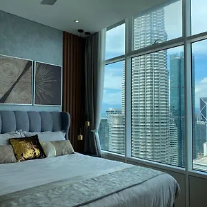 Sky Suites Klcc By Luna Suites شقة